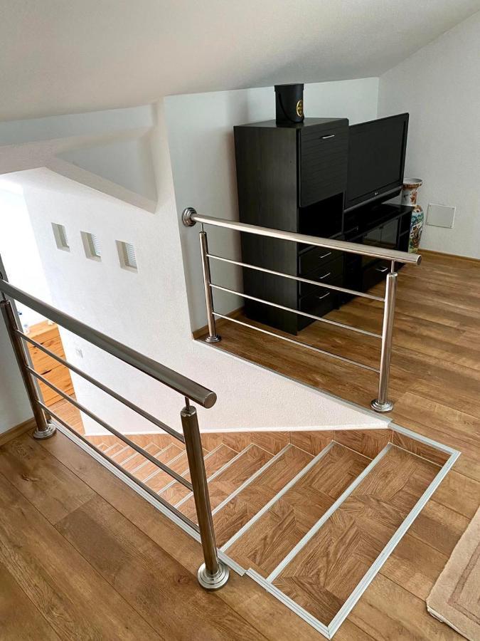 Big Apartment 3 Bedrooms Bihac Exterior photo