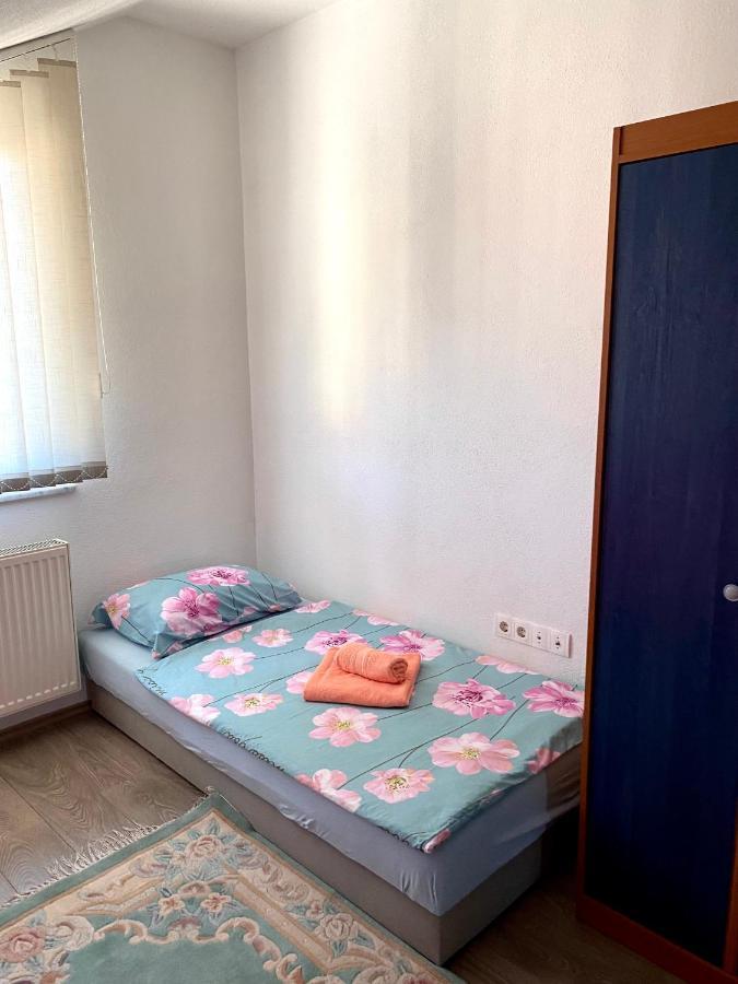 Big Apartment 3 Bedrooms Bihac Exterior photo